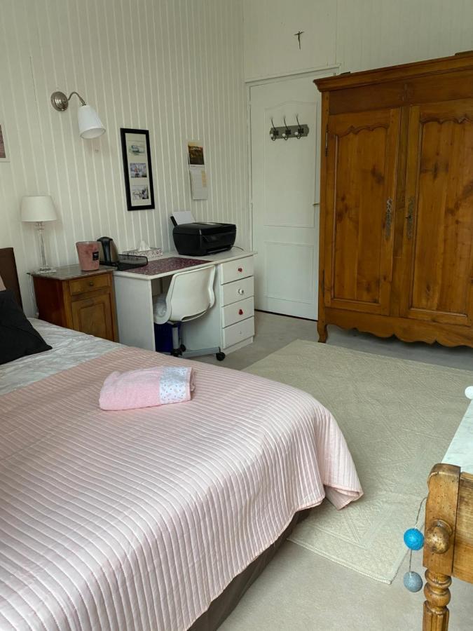 Bed and Breakfast Le Trianon à Le Bourgneuf-la-Foret Extérieur photo